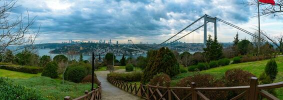 panorámico ver de Estanbul desde otagtepe en invierno foto