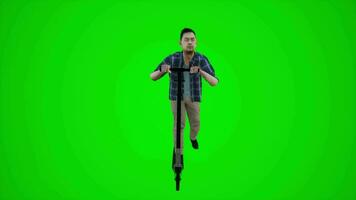3d Grün Bildschirm ein asiatisch Treiber Reiten Roller im das Straßen von Asien von das Vorderseite Winkel video