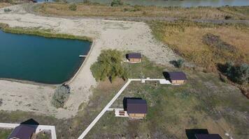 casas en el base de descansar. casas para turistas y cazadores foto