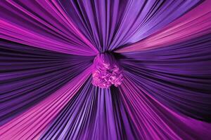 Rizado púrpura techo cortina foto