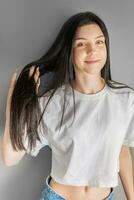 Portrait of a smiling young girl. photo