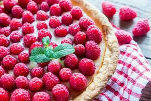 Raspberry tart with custard photo