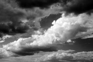 negro y blanco hermosa cielo antecedentes foto