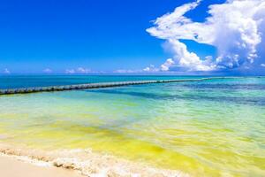 playa caribeña tropical agua clara turquesa playa del carmen méxico. foto