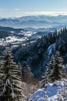 AI generated A breathtaking view of snow-covered mountains, dense forests and a clear blue sky showcasing nature's winter beauty. photo