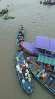 cai a sonné flottant marché dans le mekong delta dans vietnam video