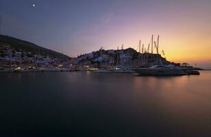 velero puerto en Grecia foto