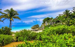 natural marina panorama playa ver Tulum restos maya sitio México. foto