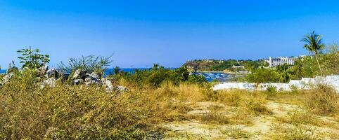 hermosa ciudad marina paisaje natural panorama ver puerto escondido México. foto