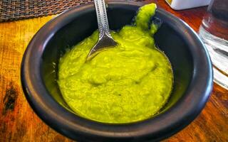 picante verde mexicano cilantro salsa cilantro playa del carmen México. foto