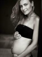 hermosa mujer embarazada foto