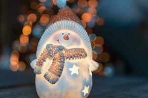 pequeño decorativo monigote de nieve juguete foto