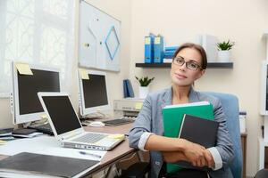 mujer de negocios en el trabajo foto