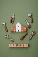 reparar o hogar mejora herramientas y un casa modelo en un llanura antecedentes foto