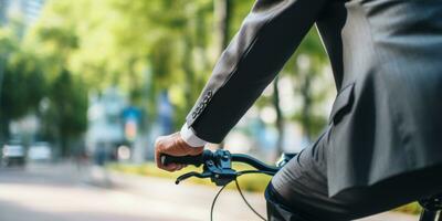 ai generado inteligentemente vestido hombre en bicicleta, vibrante al aire libre, soleado clima. ai generativo. foto