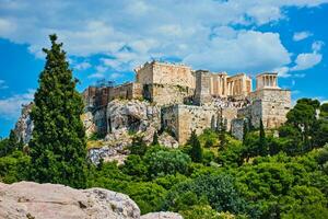 icónico Partenón templo a el acrópolis de Atenas, Grecia foto