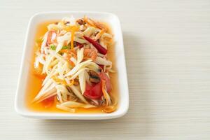 Som Tum - Spicy papaya salad photo