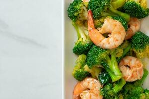 stir-fried broccoli with shrimps photo