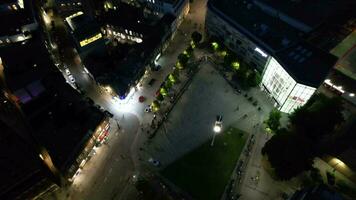 antenne visie van verlichte noorden luton stad van Engeland Super goed Brittannië gedurende nacht video