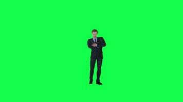 3d hombre en formal traje esperando enojado frente ángulo croma llave verde pantalla video