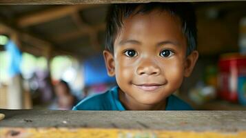 ai generado retrato de un sonriente joven chico echar un vistazo terminado borde con calentar ojos foto