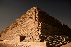 famoso egipcio pirámides de giza. paisaje en Egipto. pirámide en desierto. África. preguntarse de el mundo foto