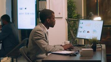 Implementing a Culture of Continuous Learning in the Workplace thumbnail