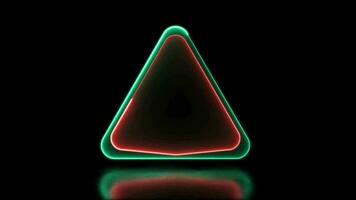 looping gloeiend driehoek neon kader effect, zwart achtergrond. video