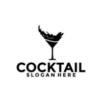 Cocktail logo design vector vintage. alcohol drink icon. cocktail glass vector retro design template