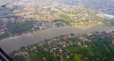 aéreo ver de el río en jambi foto