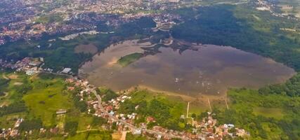 aéreo ver de el río en jambi foto