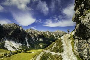 montaña paisaje de el stubai Alpes foto