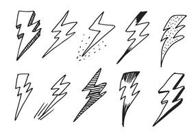 conjunto de ilustraciones de esbozo de símbolo de relámpago eléctrico de garabato vectorial dibujado a mano. icono de garabato de símbolo de trueno. vector