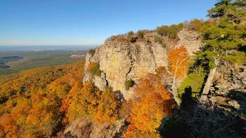 montar revista Estado parque Arkansas durante pôr do sol outono folhagem outono cores video