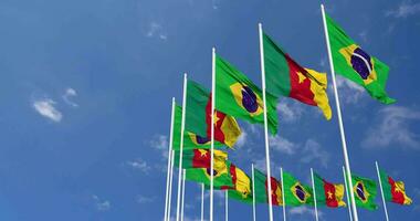 cameroon och Brasilien flaggor vinka tillsammans i de himmel, sömlös slinga i vind, Plats på vänster sida för design eller information, 3d tolkning video