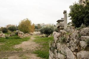 restos en el jardines de el romano ágora en Atenas, Grecia foto