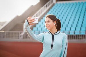 athlete on the starting blocks photo