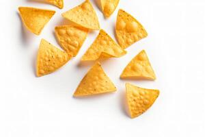 ai generado maíz papas fritas de triangular forma erigir por levitación en un blanco antecedentes generativo ai foto