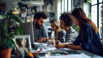 ai generado joven compañeros de trabajo trabajando juntos - diversidad foto