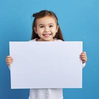 ai generado sonriente pequeño niña participación blanco blanco sábana de papel en azul antecedentes foto