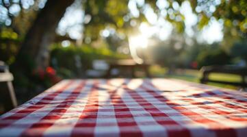 ai generado un al aire libre comida mesa con un rojo y blanco a cuadros Manteles foto