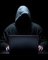 ai generado anónimo hacker con computadora ordenador portátil. ciberdelincuencia, ataque cibernetico, oscuro web concepto. foto