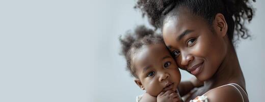 ai generado africano americano mamá es consolador un bebé, hermosa conceptual imagen de niño cuidado, vacío espacio en estudio Disparo aislado en blanco largo bandera fondo, generativo ai foto