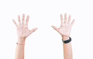 manos contando número cinco. mujer manos demostración número cinco aislado, dedos contando número cinco foto