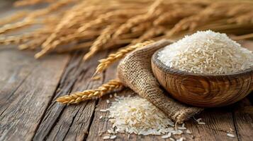 ai generado largo grano arroz en un de madera bol. blanco arroz derrames fuera en el de madera mesa. comida foto, ligero natural colores. alto calidad. ai generativo foto