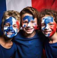 ai generado francés seguidor con bandera cara pintar . Francia 2024 olímpico concepto .generativo ai foto