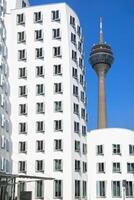 Düsseldorf, Alemania, 2014 - torre del Rin, medios de comunicación puerto, Düsseldorf, norte rin westfalia, Alemania foto