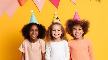 ai generado alegre Tres multiétnico niños celebrando cumpleaños fiesta. foto