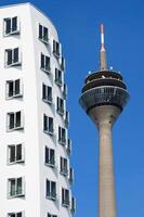 Düsseldorf, Alemania, 2014 - torre del Rin, medios de comunicación puerto, Düsseldorf, norte rin westfalia, Alemania foto