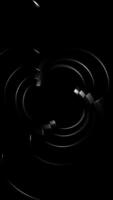 verticale vidéo - abstrait foncé métallique fractale spirale mouvement Contexte animation. cette moderne noir minimalisme Contexte est plein HD et une sans couture boucle. video